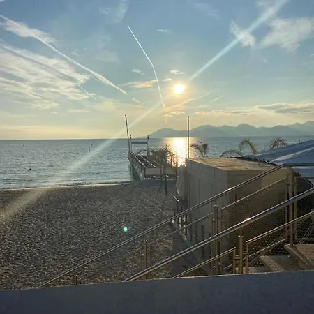 2 Pieces Avec Terrasse Et Piscine Croisette Apartment *