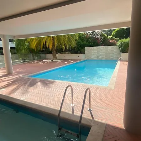 2 Pieces Avec Terrasse Et Piscine Croisette Cannes